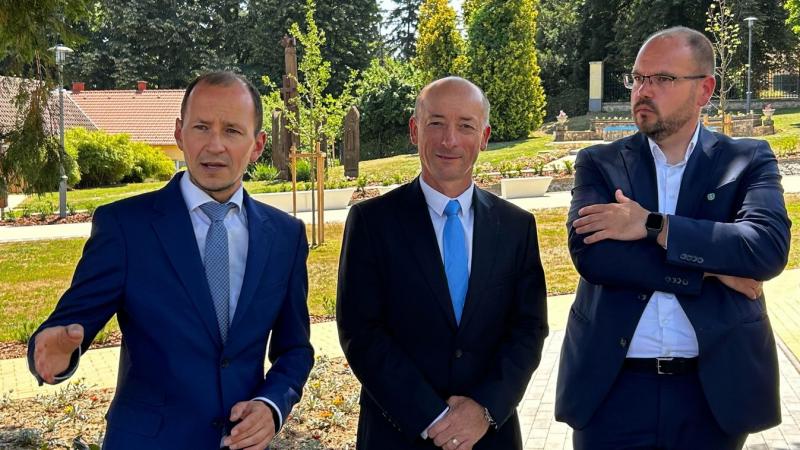 A sellyei Kispark teljesen megújult, a projekt költsége közel 200 millió forintot tett ki.