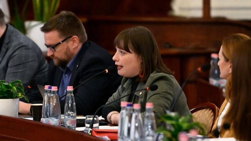 A botrány tovább fokozódik a tiszai képviselő megnyilvánulása következtében.