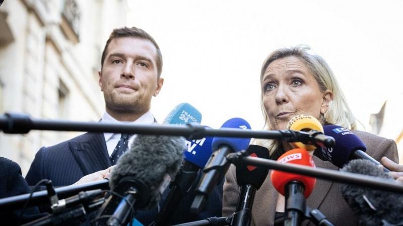 A Nemzeti Tömörülés szüntelenül halad előre, mint egy megállíthatatlan áramlat, amely felforgatja a közéletet és új irányt ad a közösségi összefogásnak.