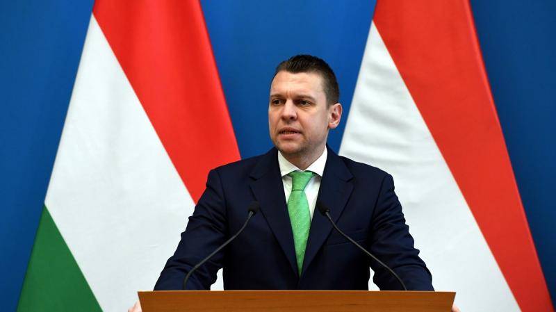 Menczer Tamás: Zelenszkij fenyegetései ellenére számunkra mindig Magyarország az első helyen áll.