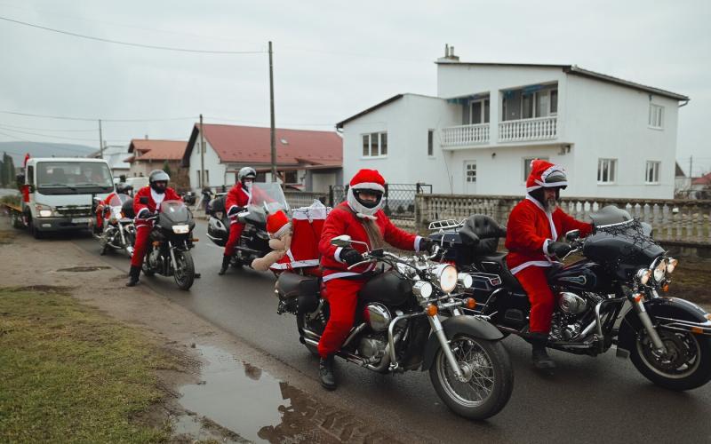 A motoros Mikulások óriási népszerűségnek örvendtek, és jövőre még szélesebb körben 