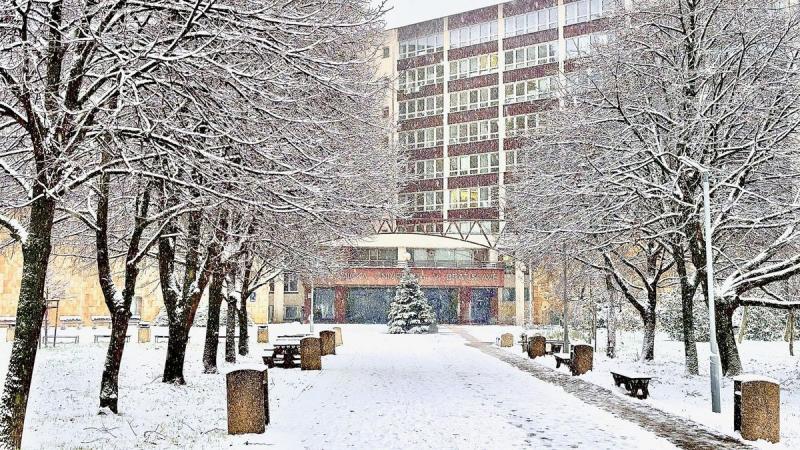 Egy egyetem evakuálása vált szükségessé bombafenyegetés következtében - Mandiner.