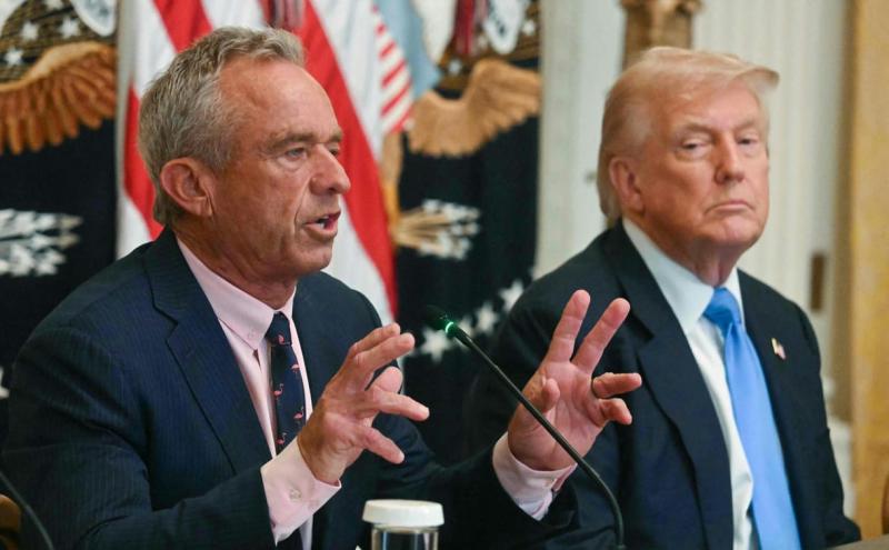 Trump nem tűrte el a lemondást, és úgy döntött, hogy kirúgja a járványügyi központ vezetőjét.