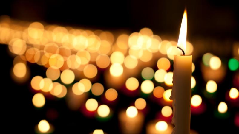 Felfoghatatlan tragédia: a játékosok a meccs hevében értesültek róla, hogy elveszítették edzőjüket - Pénzcentrum.